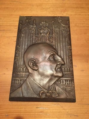 Bruckner Archive acquires a Franz Forster bronze plaque